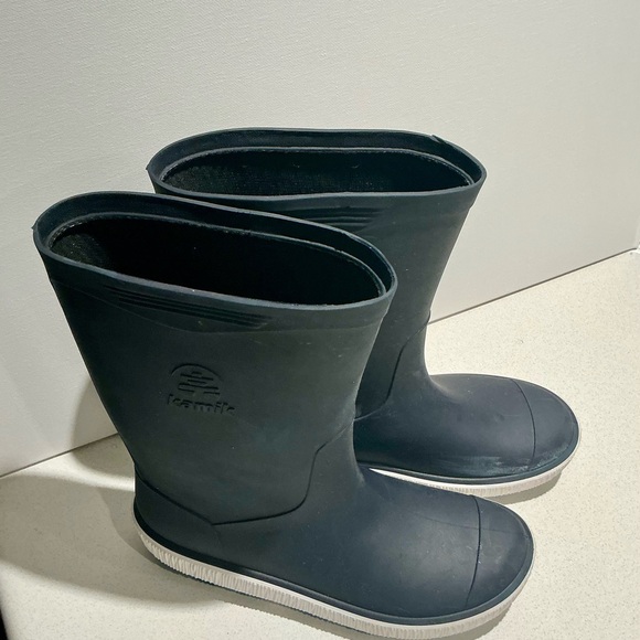 Kamik Kids Navy/Black Rain Boots - Picture 7 of 9